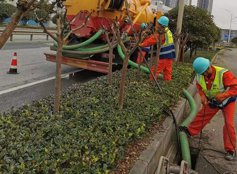 东升镇市政管道清淤