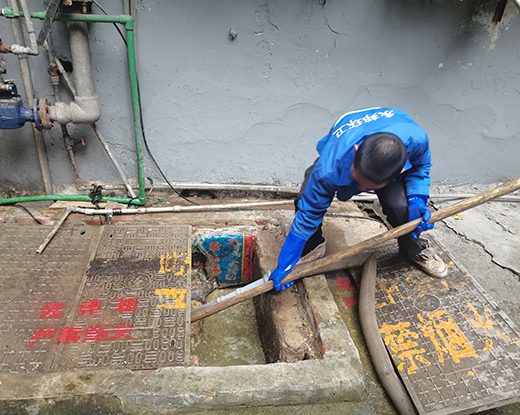 东升镇清掏化粪池
