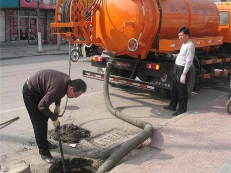 东升镇清掏化粪池，健康生活从这里开始